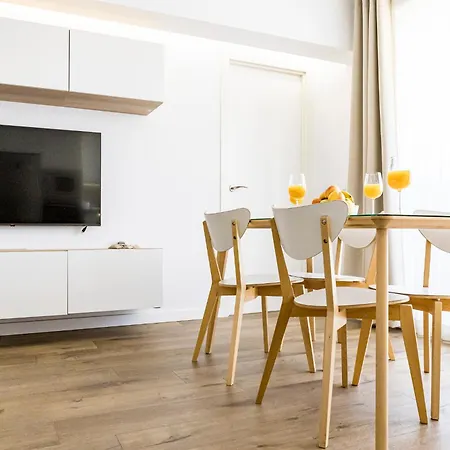 Apartment Malaga Beach Apartment *