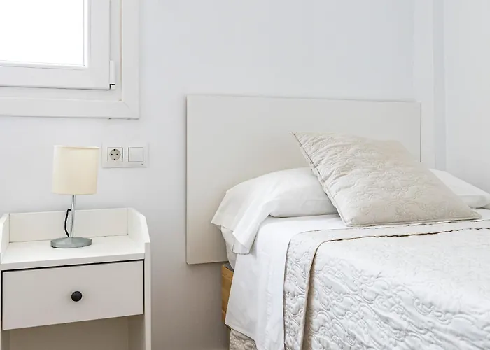 Malaga Beach Apartment * Μάλαγα